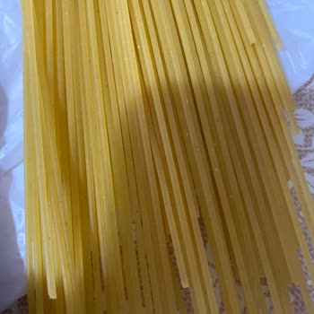 Taze Görünen Makarna, Bozuk Çıktı!