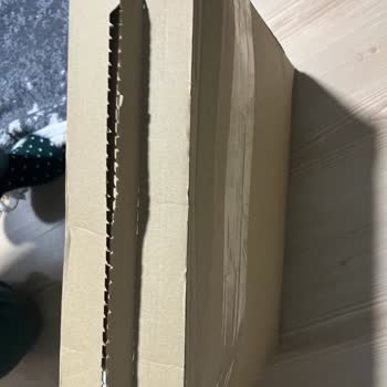 Zara Siparişimde Kargo Güvenliği Sorunu: Sendeo'nun Etik Ve Hijyenik Olmayan Teslimatı