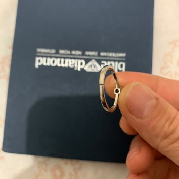 Blue Diamond'dan Aldığım Tektaş Yüzük Sürekli Sorun Çıkarıyor