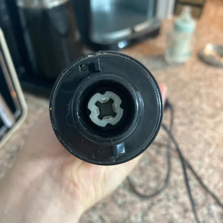 Fakir Blender Seti Patladı Ve Yanık Kokusu Geldi