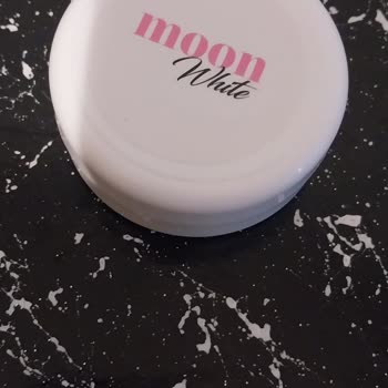 Moonwhitekrem.com Kutuda Yok Denilecek Kadar Krem Var