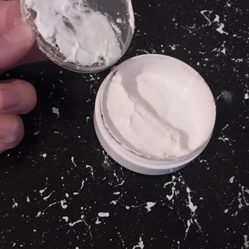 Moonwhitekrem.com Kutuda Yok Denilecek Kadar Krem Var