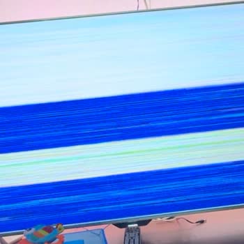 Philips TV'de Yatay Çizgi Sorunu Ve Müşteri Memnuniyetsizliği