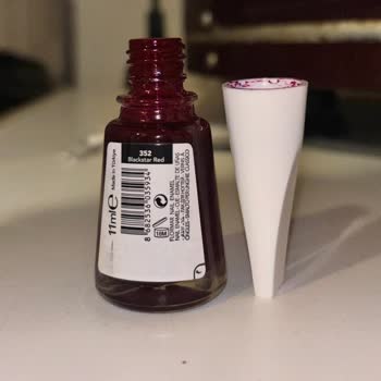 Gratis'ten Aldığım Oje Paketi Sorunu