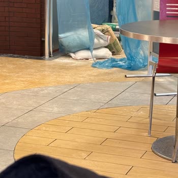 Burger King Şubesinde İnşaat Ve Temizlik Sorunu