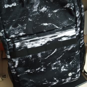 HP Laptop Çantasında Şaşırtıcı Hasar