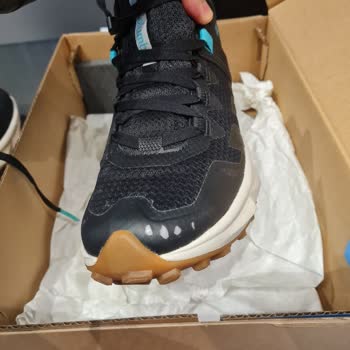 Pahalı Ayakkabının Kalitesizliği