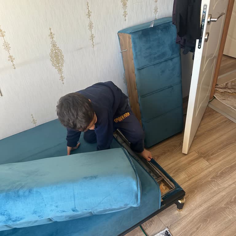 Yanlış Gelen Kanepe Ve Kötü Müşteri Hizmeti