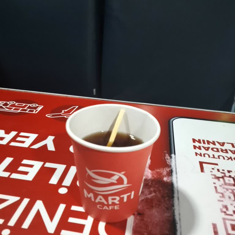 Çay İçin Ekstra Bardak Ücreti Şaşkınlığı