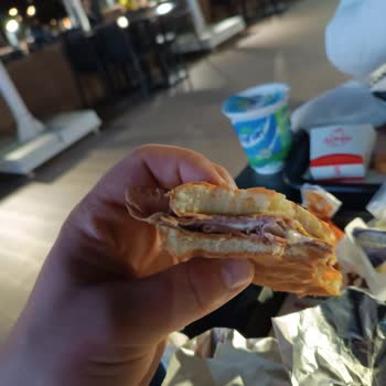 Beachpark Şubesindeki Düşük Kalite Ve İlgisiz Hizmet