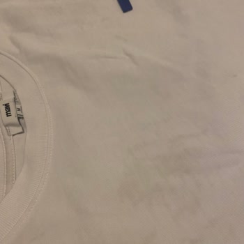 Mavi Tişörtte Beklenmedik Leke Sorunu