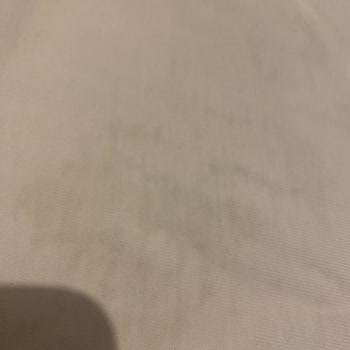 Mavi Tişörtte Beklenmedik Leke Sorunu