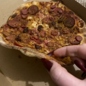 Yemeksepeti'nde Hayal Kırıklığı: Kalitesiz Pizza Ve Eksik Sipariş