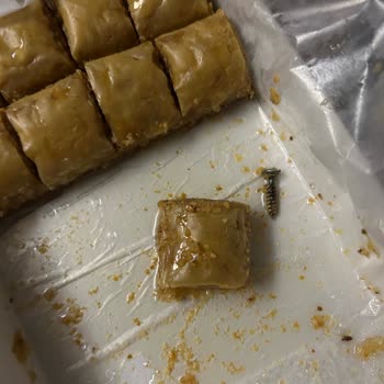 Baklavada Paslı Vida Şoku