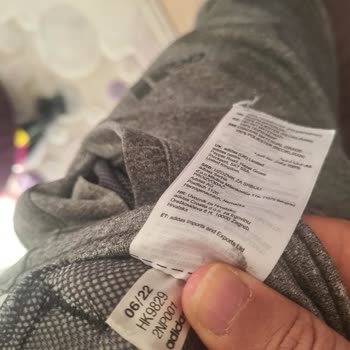 Adidas Eşofman Altında Kalite Sorunu