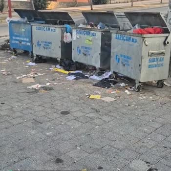 Adana Sarıçam Belediyesi Çöpten Geçilmiyor!