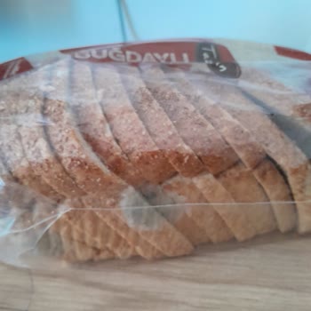 Küflü Ekmek Skandalı: Çocuğumun Sağlığı Tehlikede