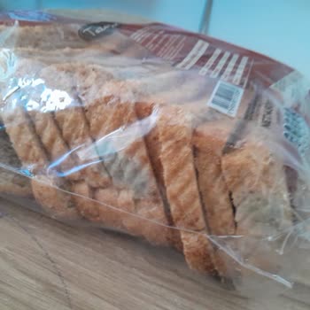 Küflü Ekmek Skandalı: Çocuğumun Sağlığı Tehlikede