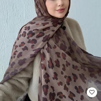 Yanlış Renkli Şallar Ve İlgisiz Müşteri Hizmeti