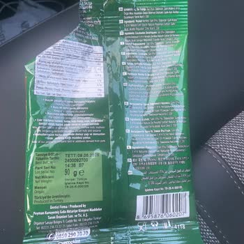 Kuruyemiş Paketinde Büyük Tuz Parçaları Şoku