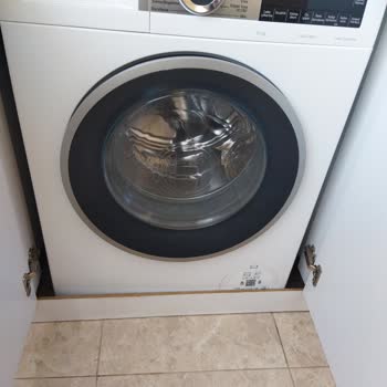 Bosch Çamaşır Makinesi: Leke Çıkarmayan Ve Sorunlu Hizmet