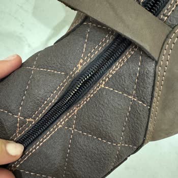 Bozuk Çizme Ve İlgisiz Müşteri Hizmetleri