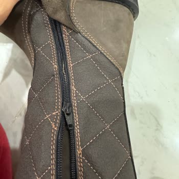 Bozuk Çizme Ve İlgisiz Müşteri Hizmetleri