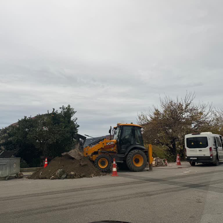 Uzun Süreli Elektrik Kesintisi Ve Yetersiz Hizmet