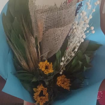 Solmuş Çiçek Ve Yetersiz Müşteri Hizmeti
