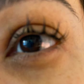 Profesyonellikten Uzak Kirpik Hizmeti