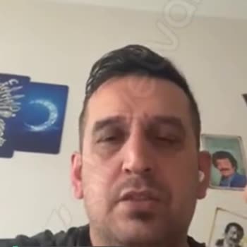Smule Uygulamaya Üye Olduğum Halde Üye Olun Demekten Vazgeçin!
