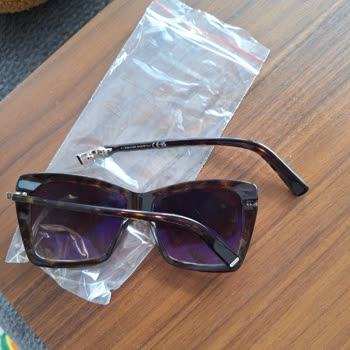 Kusurlu Gözlük Ve Yetersiz Müşteri Hizmeti Deneyimi