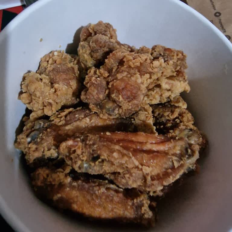 Popeyes'ten Gelen Fosil Kanat Kova Şoku