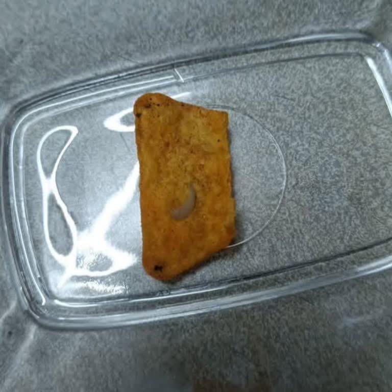 Cips Paketi İçinden Çıkan Tırnak Şoku