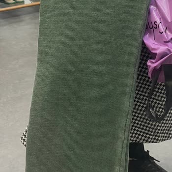 Yıkama Sonrası Büyük Gelen Kıyafet Ve Yetersiz Müşteri Hizmeti