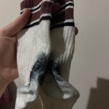 Elle Botlarda Kalitesiz Malzeme Ve Kötü Müşteri Hizmeti