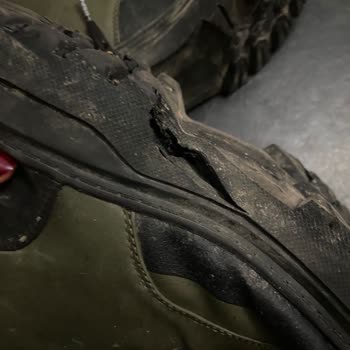 Yağmurda Su Geçiren Dayanıksız Botlar