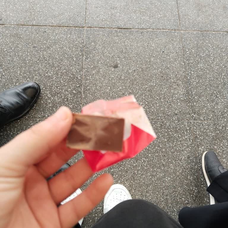 Bozuk Ülker Çikolata Sorunu