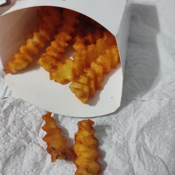 Arby's Patatesin İçinden Çıkan Böcek Şoku