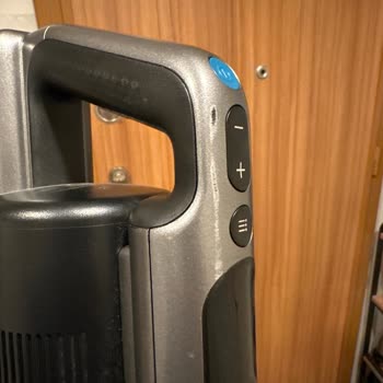 Philips 8000 Aqua Süpürge Renk Atması Sorunu