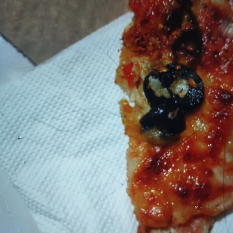 Pizza Siparişinde Hijyen Sorunu Ve Müşteri Memnuniyetsizliği