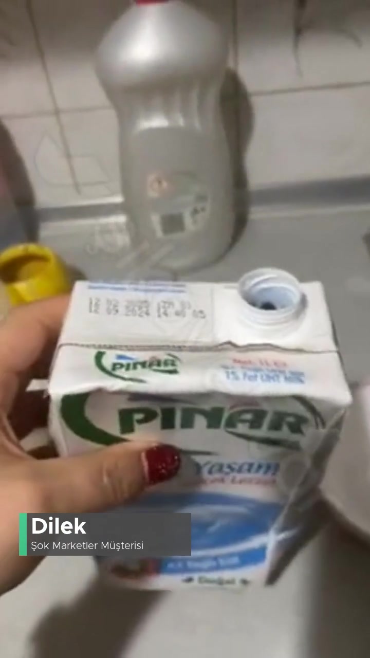 Şok Marketten Bozuk Pınar Marka Süt! videonun kapak resmi