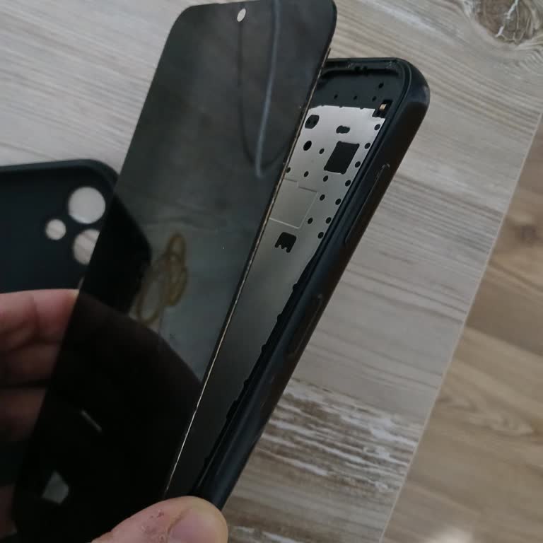 Ekran Sorunu Ve Yüksek Tamir Ücreti