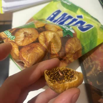 Şok Marketlerde Satılan Amigo Markalı Kuru İncirden Kurt Çıktı!