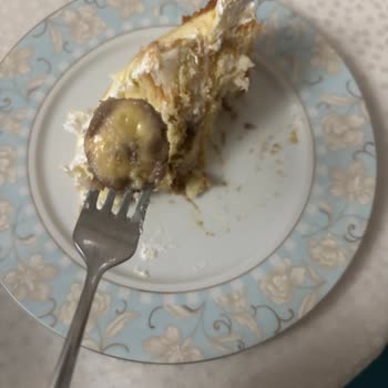 Kafkas Pasta Şekerleme Bozuk Muzlu Pasta: Yılbaşı Ve Doğum Günü Hüsranı