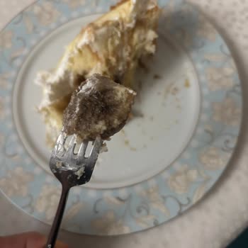 Kafkas Pasta Şekerleme Bozuk Muzlu Pasta: Yılbaşı Ve Doğum Günü Hüsranı