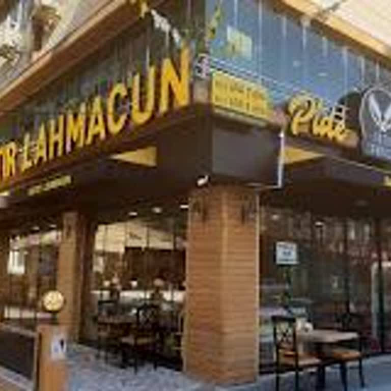 Satır Lahmacun'da Lahmacun Zehirlenmesi: Sağlığımız Tehlikede!