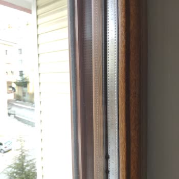 Egepen'den Alınan Pencerede Çatlak Ve Buğulanma Sorunu