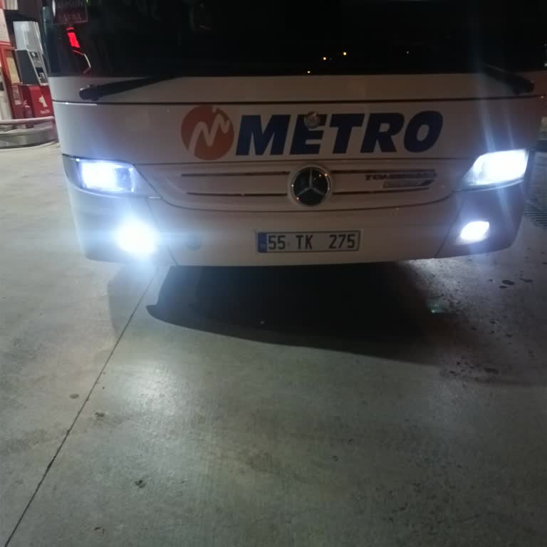 Metro Araçlarında Saygısız Hizmet Deneyimi