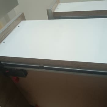 Çekmece Raylarındaki Kırık Tırnak Sorunu